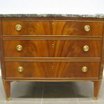 526 7225 CHEST OF DRAWERS